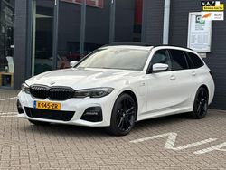 Wit Gebruikt 2021 BMW 330 Executive Stationwagen | € 30.999 (Iets duurder)