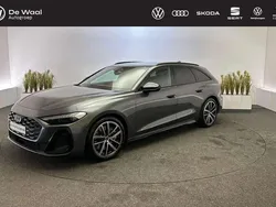 Grijs, metallic lak Nieuw 2025 Audi A5 Comfort Coupé | € 66.995 (Eerlijke prijs)