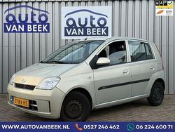 Beige Gebruikt 2005 Daihatsu Cuore Hatchback | € 999 (Iets duurder)