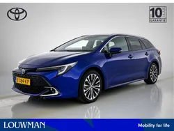Blauw, metallic lak Gebruikt 2023 Toyota Corolla Edition Stationwagen | € 30.950 (Eerlijke prijs)