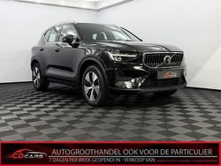 Zwart (metallic) Gebruikt 2022 Volvo XC40 Plus SUV | € 34.950 (Goede deal)