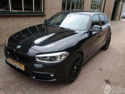 Zwart Gebruikt 2018 BMW 118 Hatchback | € 16.500 (Eerlijke prijs)