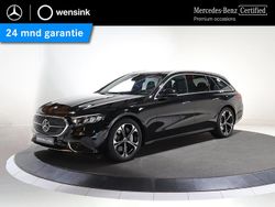 Zwart Gebruikt 2023 Mercedes E300 Luxury Stationwagen | € 49.850