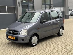 Grijs Gebruikt 2006 Opel Agila Essentia Hatchback | € 1.650 (Eerlijke prijs)