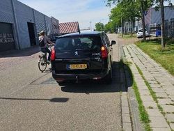 Zwart Gebruikt 2010 Peugeot 5008 MPV | € 2.000 (Eerlijke prijs)