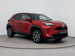 Rood Gebruikt 2023 Toyota Yaris Cross Edition SUV | € 30.999 (Iets duurder)