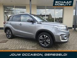 Grijs Gebruikt 2022 Suzuki Vitara Style SUV | € 22.750 (Eerlijke prijs)