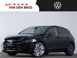 Zwart Gebruikt 2025 VW Golf VIII Style Hatchback | € 39.285 (Duur)