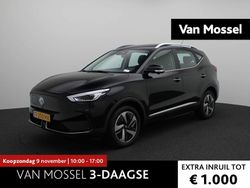 Zwart, metallic lak Gebruikt 2023 MG ZS Luxury Sedan | € 19.888 (Goede deal)