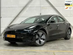 Zwart Gebruikt 2020 Tesla Model 3 Standard Range Sedan | € 17.495 (Goede deal)