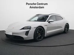 Grijs Gebruikt 2023 Porsche Taycan GTS Sport Turismo Sedan | € 94.950 (Eerlijke prijs)
