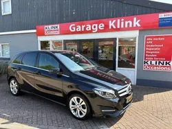 Zwart Gebruikt 2016 Mercedes B180 Ambition MPV | € 16.595 (Eerlijke prijs)
