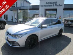 Zilver Gebruikt 2022 VW Golf VIII Life Stationwagen | € 25.990 (Eerlijke prijs)