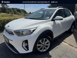 Wit Gebruikt 2021 Kia Stonic SUV | € 16.400 (Goede deal)