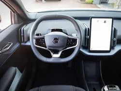 Wit Nieuw 2025 Volvo EX30 Plus SUV | € 38.825