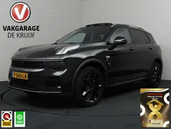 Zwart Gebruikt 2023 Lynk & Co 01 SUV | € 31.245 (Eerlijke prijs)