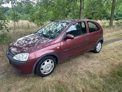 Rood Gebruikt 2001 Opel Corsa Comfort Hatchback | € 1.250 (Eerlijke prijs)