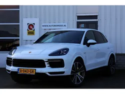 Wit, metallic lak Gebruikt 2020 Porsche Cayenne Sport SUV | € 73.900 (Super prijs)