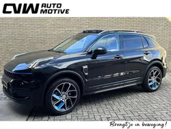 Zwart Gebruikt 2022 Lynk & Co 01 SUV | € 22.900 (Eerlijke prijs)