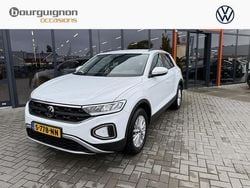Wit Gebruikt 2022 VW T-Roc Business SUV | € 22.850 (Eerlijke prijs)