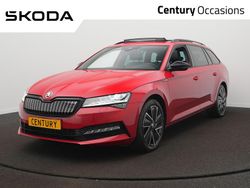 Rood Gebruikt 2023 Skoda Superb Business Line Stationwagen | € 32.900 (Goede deal)