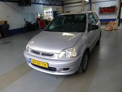 Grijs Gebruikt 2001 Honda Logo Hatchback | € 2.450