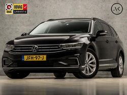 Zwart (metallic) Gebruikt 2021 VW Passat GTE Stationwagen | € 19.945 (Super prijs)