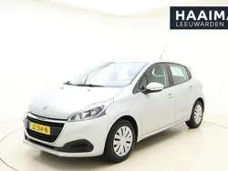 Grijs Gebruikt 2016 Peugeot 208 Active Hatchback | € 7.950 (Eerlijke prijs)