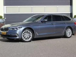 Grijs Gebruikt 2018 BMW 520 Executive Stationwagen | € 26.400 (Eerlijke prijs)