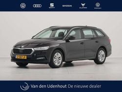 Zwart (metallic) Gebruikt 2024 Skoda Octavia Business Line Stationwagen | € 23.340 (Super prijs)