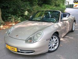 Beige, metallic lak Gebruikt 1999 Porsche 911 Carrera 4 Cabriolet Cabriolet | € 27.950