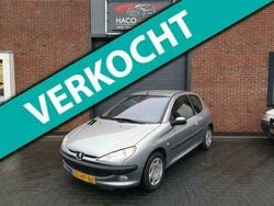 Grijs Gebruikt 2001 Peugeot 206 Hatchback | € 999 (Eerlijke prijs)