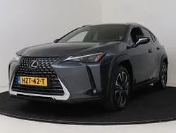 Sonic grey metallic (donker grijs metallic) Gebruikt 2025 Lexus UX 300e Business Edition SUV | € 49.950