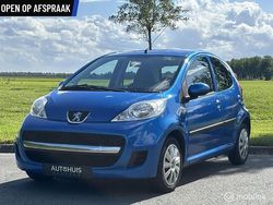 Blauw Gebruikt 2010 Peugeot 107 Urban Move Hatchback | € 3.790 (Eerlijke prijs)