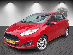 Rood Gebruikt 2016 Ford Fiesta Style Hatchback | € 8.945 (Eerlijke prijs)