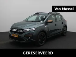 Groen Gebruikt 2023 Dacia Sandero Extreme Hatchback | € 19.435 (Iets duurder)