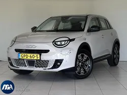 Grijs Gebruikt 2024 Fiat 600 Urban SUV | € 27.900 (Eerlijke prijs)
