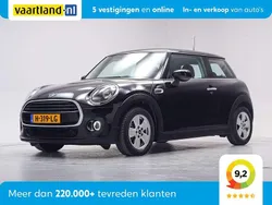 Zwart Gebruikt 2020 Mini Cooper Business Hatchback | € 15.945 (Goede deal)