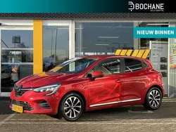 Rood Gebruikt 2021 Renault Clio V Zen Hatchback | € 18.250 (Super prijs)
