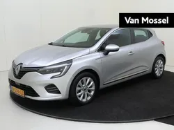 Grijs Gebruikt 2021 Renault Clio V Intens Hatchback | € 19.740 (Goede deal)