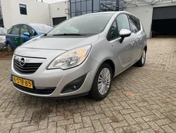 Grijs Gebruikt 2013 Opel Meriva Design Edition MPV | € 3.450 (Iets duurder)