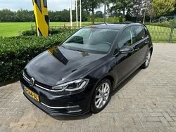 Zwart Gebruikt 2018 VW Golf VII Highline Hatchback | € 18.950 (Eerlijke prijs)