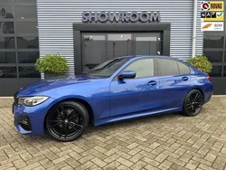 Blauw Gebruikt 2019 BMW 320 Executive Sedan | € 27.900 (Eerlijke prijs)