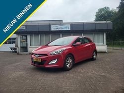 Rood Gebruikt 2013 Hyundai i30 Hatchback | € 4.950 (Super prijs)