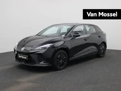 Zwart Gebruikt 2023 MG MG4 EV Hatchback | € 20.495 (Eerlijke prijs)