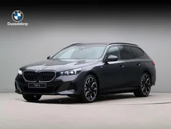 Grijs Nieuw 2025 BMW 530e Performance Stationwagen | € 102.049