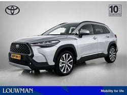 Grijs metallic Gebruikt 2025 Toyota Corolla Cross Style SUV | € 37.945 (Eerlijke prijs)