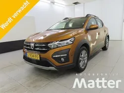 Oranje Gebruikt 2021 Dacia Sandero Comfort Hatchback | € 16.495 (Iets duurder)