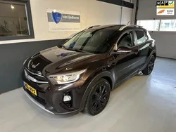 Bruin Gebruikt 2018 Kia Stonic SUV | € 14.950 (Eerlijke prijs)