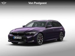 Daytona violet metallic (paars metallic) Nieuw 2025 BMW 330e M Sport Stationwagen | € 79.336 (Iets duurder)